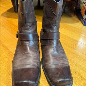 Stray dog drifter genuine leather ankle boots with Buckle and side zipper. 11